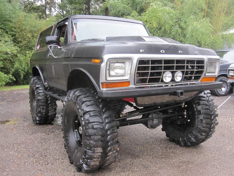 hood scoop on a 7879 Ford Bronco Forum